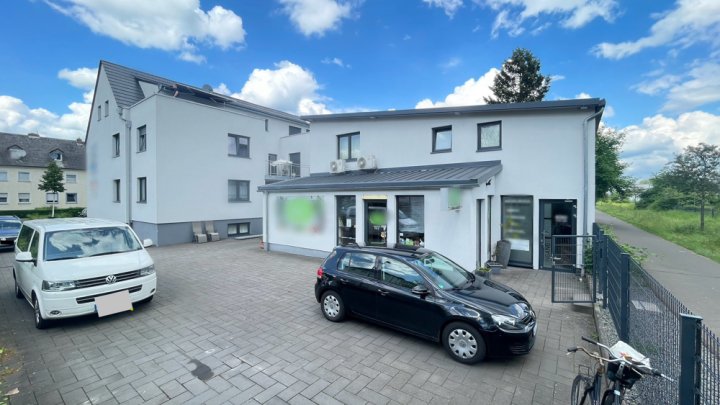 Attraktive Erdgeschosswohnung mit Balkon und eigenem Stellplatz