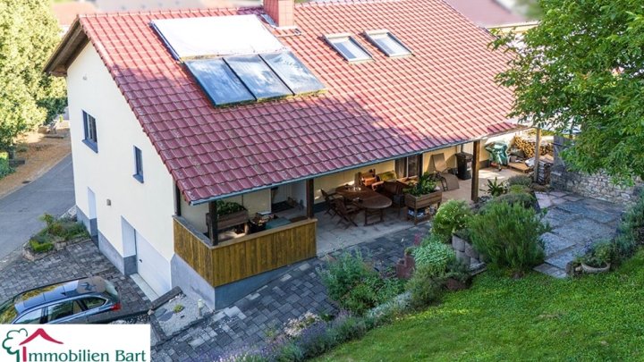 GRENZE L-REMICH: MODERNES WOHNHAUS MIT 80 M² GARAGEN!