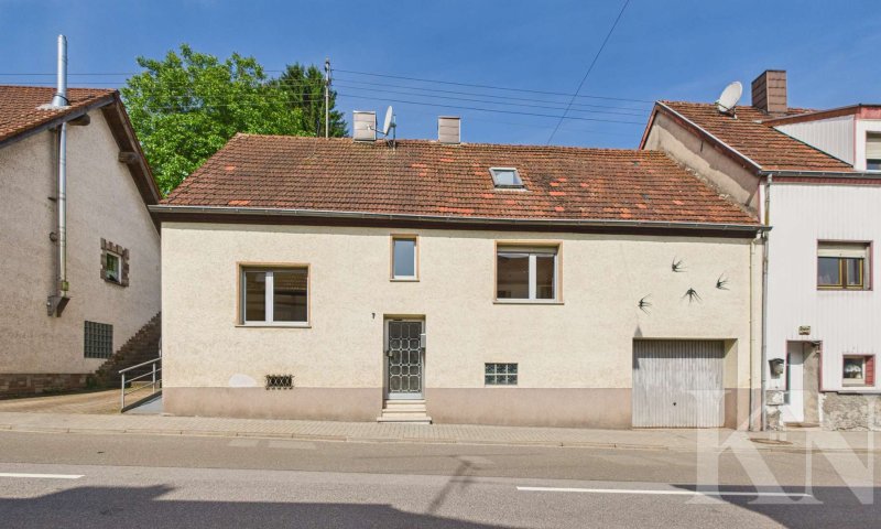 Viel Platz, viele Möglichkeiten – Doppelhaushälfte mit Aussicht & Garten in Ottweiler-Fürth