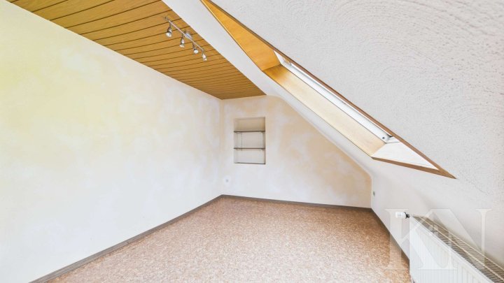 Viel Platz, viele Möglichkeiten – Doppelhaushälfte mit Aussicht & Garten in Ottweiler-Fürth