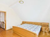 Schlafzimmer DG