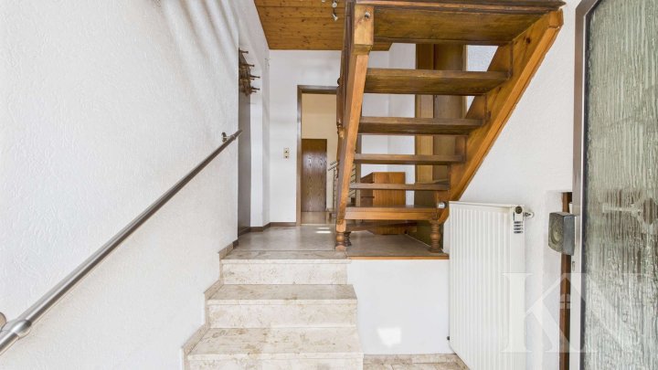 Viel Platz, viele Möglichkeiten – Doppelhaushälfte mit Aussicht & Garten in Ottweiler-Fürth