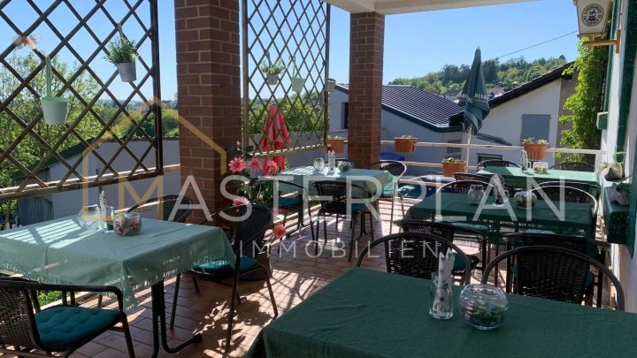 Vielseitiges Wohn- und Gewerbeobjekt in Berus