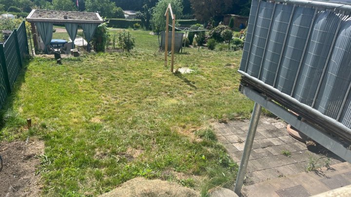 Schön geschnittene Erdgeschosswohnung in einem 2 Familienhais in Neunkirchen/Saar zu verkaufen