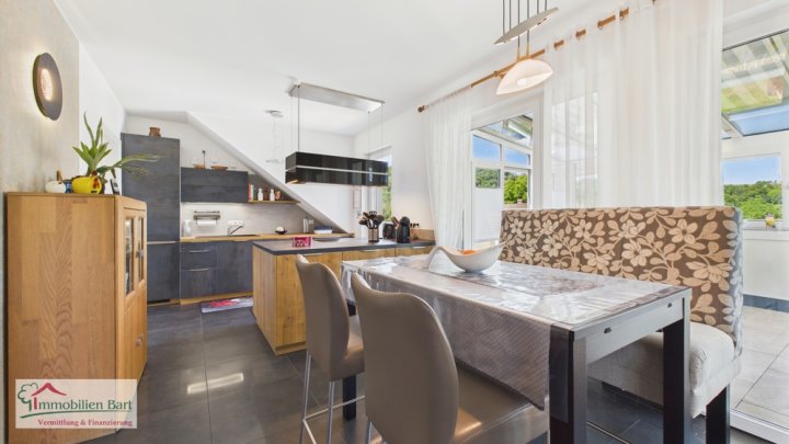 PENTHOUSE MIT STIL - WEITBLICK, KOMFORT UND NACHHALTIGKEIT IN SAARBURG!