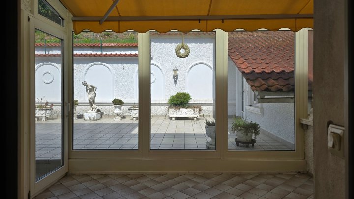 Großzügiges Ein- Zweifamilienhaus in Hüttersdorf