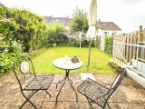uneinsehbarer Garten mit Terrasse