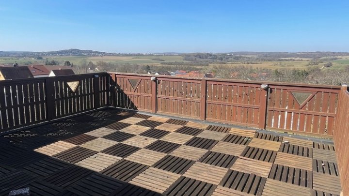 Zweifamilienhaus mit Gewerbeanteil: Halle, Werkstatt, Garagen, über 800m² Gesamtfläche