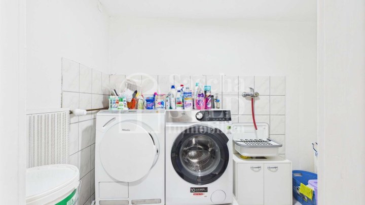 Familienfreundliches Reihenendhaus in Bildstock – großzügig, modern und gepflegt
