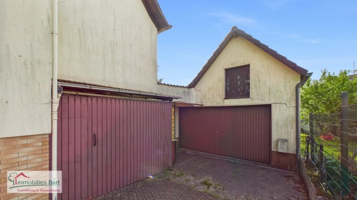 ORSCHOLZ: WOHNHAUS MIT GARTEN UND GARAGE!