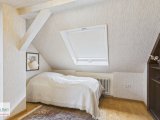 Schlafzimmer DG mit sep. Badezimmer