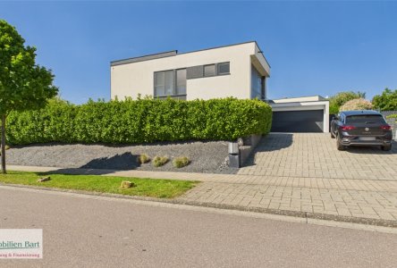 Straßenansicht