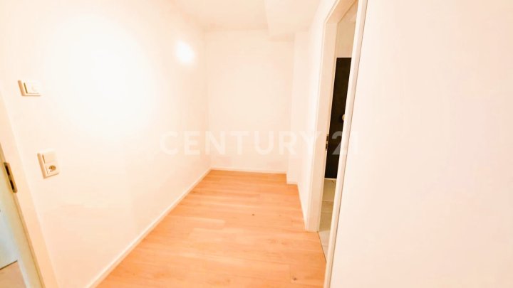 LUXUS PUR: 146m² NEUBAU-Wohnung mit GIGA Fernblick über ganz SB in Toplage, Riesen Terr. Garage
