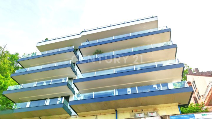 LUXUS PUR: 146m² NEUBAU-Wohnung mit GIGA Fernblick über ganz SB in Toplage, Riesen Terr. Garage