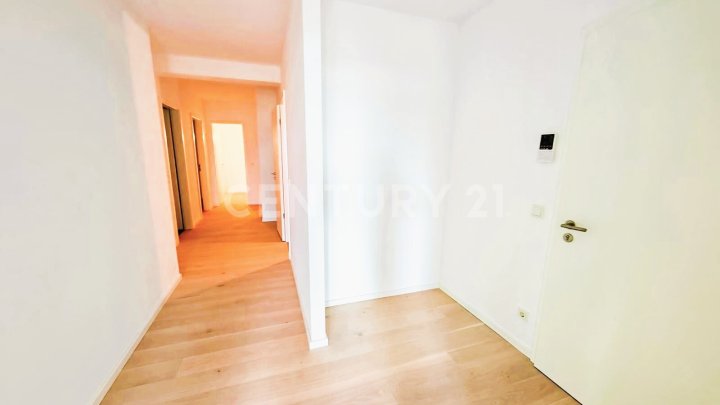 LUXUS PUR: 146m² NEUBAU-Wohnung mit GIGA Fernblick über ganz SB in Toplage, Riesen Terr. Garage