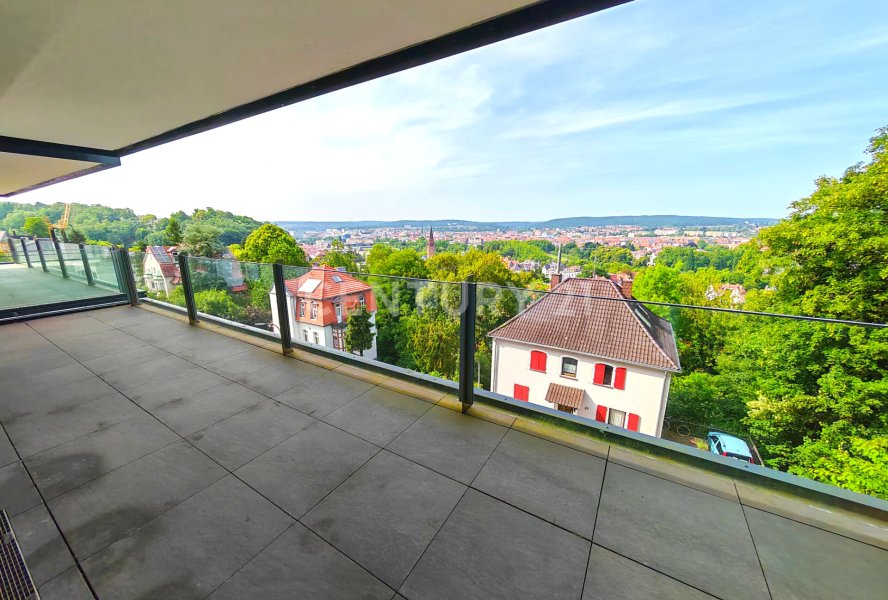 MEGA Ausblick von der riesigen Terrasse