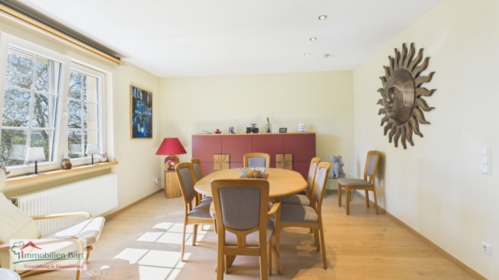 RENOVIERTES BAUERNHAUS MIT VIEL PLATZ