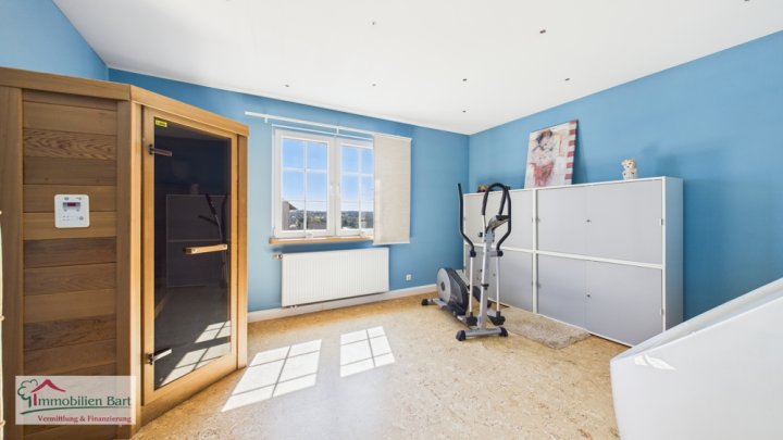 RENOVIERTES BAUERNHAUS MIT VIEL PLATZ
