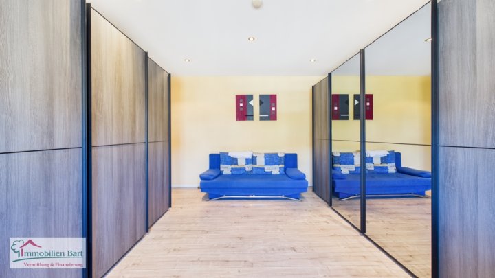 RENOVIERTES BAUERNHAUS MIT VIEL PLATZ