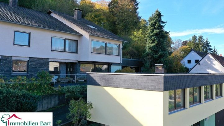 2 HÄUSER (518 M² WFL.) AM STADTRAND VON MERZIG