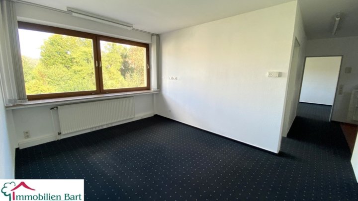 2 HÄUSER (518 M² WFL.) AM STADTRAND VON MERZIG