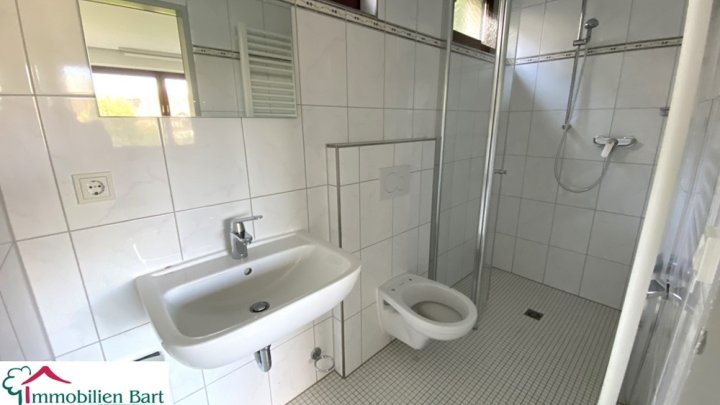2 HÄUSER (518 M² WFL.) AM STADTRAND VON MERZIG