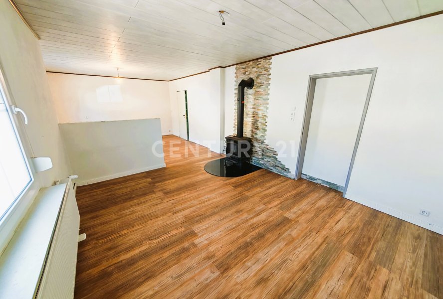 Wunderschönes Wohn- Esszimmer mit Kamin