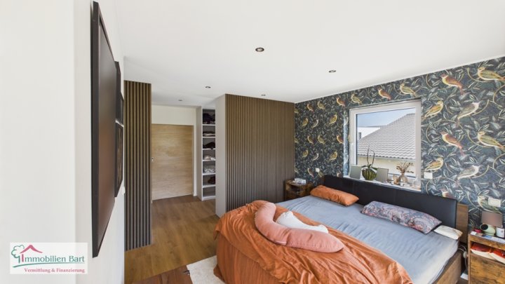 FAMILIENGLÜCK MIT PV ANLAGE IN WINCHERINGEN, VIA À VIS L-WORMELDANGE!