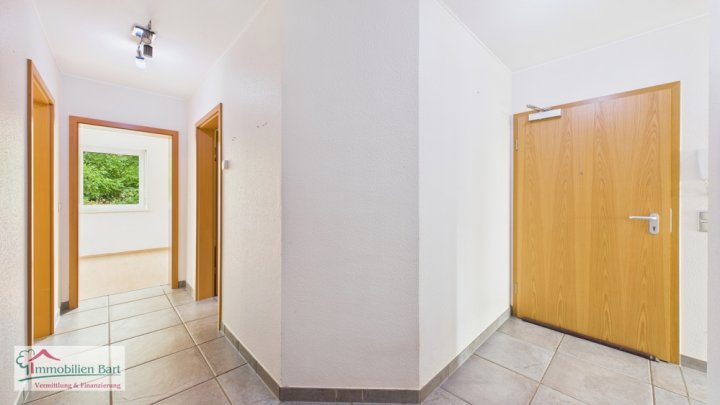 GRENZE L-SCHENGEN: WOHNUNG MIT 2 GARAGEN IN TOP WOHNLAGE!