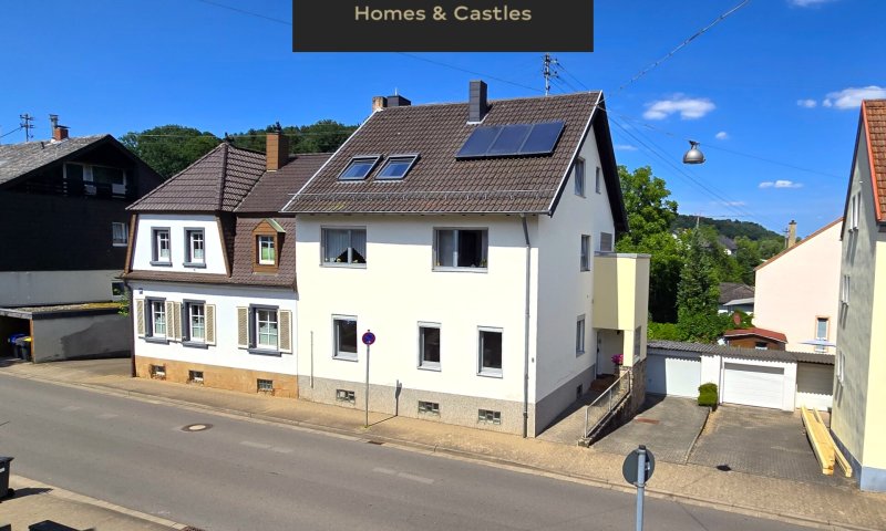 Sehr attraktives 1-2 Familienhaus, MFH mit großen Balkonen, Doppelgarage und Garten in SB- Scheidt