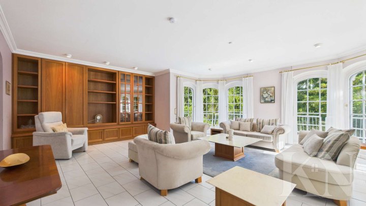 Ihr Wohntraum in Altenkessel – Einfamilienhaus mit Potenzial für bis zu 4 Wohneinheiten!