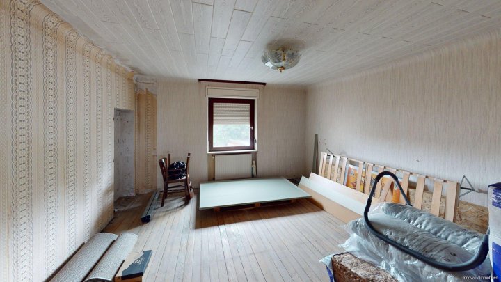 Ruhig gelegenes Ein-Zweifamilienhaus mit schöner Gartenanlage