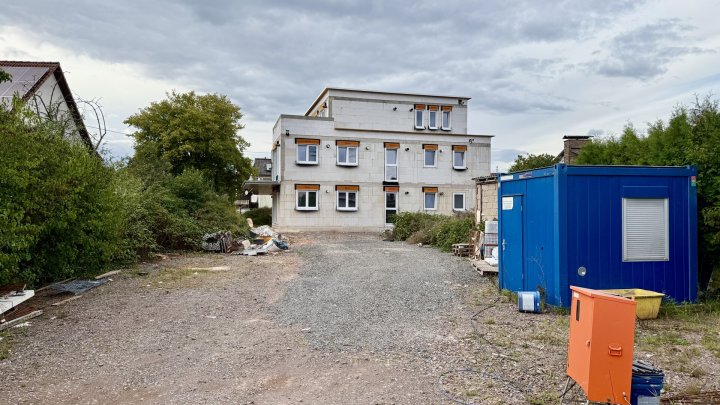 Erstbezug: Hochwertige 2 ZKB-Neubauwohnung in Niederlosheim zu verkaufen