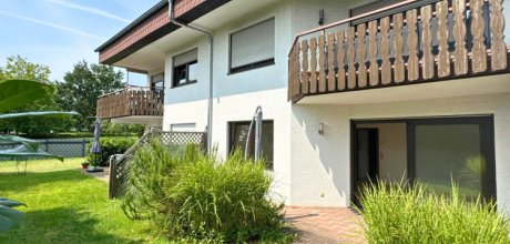 Terrasse mit Garten