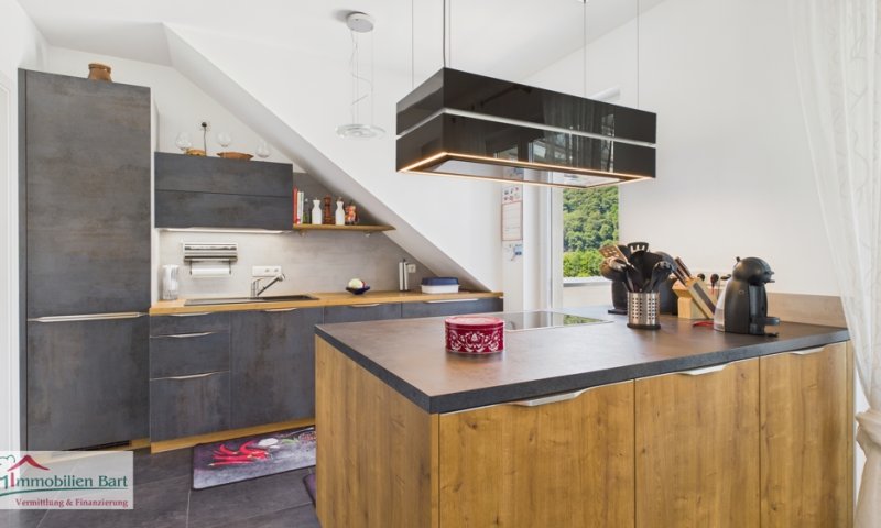 CHARMANTE PENTHOUSE WOHNUNG IN SAARBURG!
