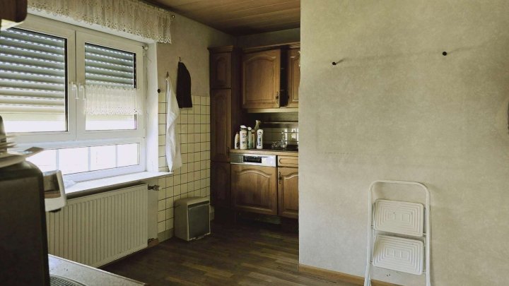 RESERVIERT // 1-2 Familienhaus Haus mit schönem Blick ins Grüne