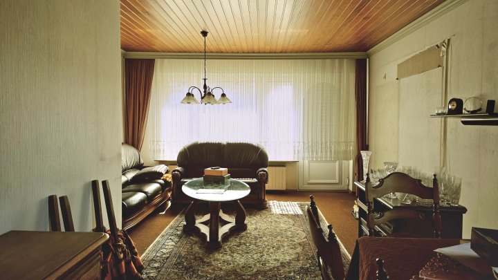 RESERVIERT // 1-2 Familienhaus Haus mit schönem Blick ins Grüne