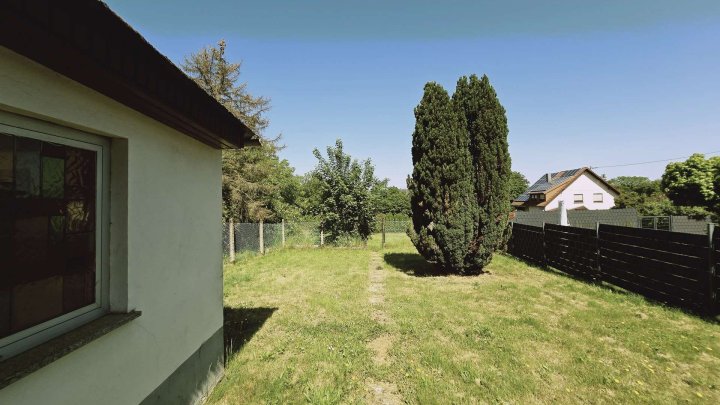 RESERVIERT // 1-2 Familienhaus Haus mit schönem Blick ins Grüne