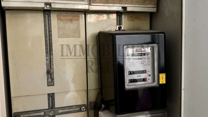 GEPFLEGTES, FREISTEHENDES 1 FAMILIENHAUS MIT GARTEN UND 2 GARAGEN IN SULZBACH - SOFORT FREI