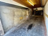 Garage (neben dem Haus)