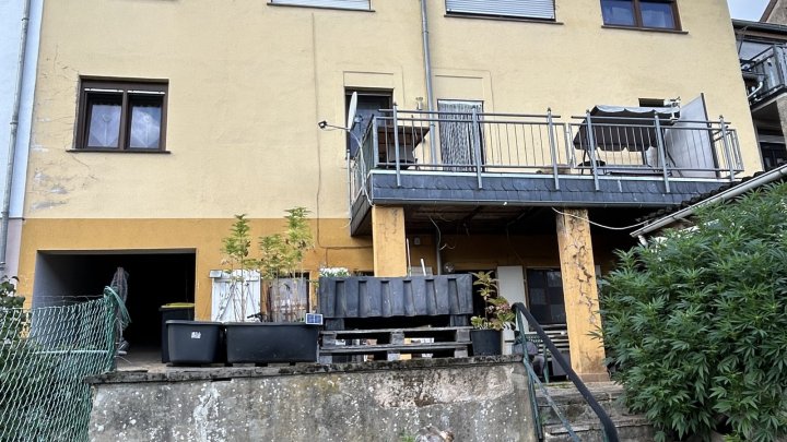 Großes Mehrfamilienhaus mit 4 Wohneinheiten in Großrosseln -Nähe Zentrum- zu verkaufen