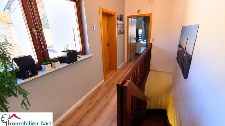 BECKINGEN: 187 M² WOHNHAUS IN TOP LAGE