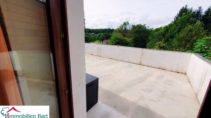 IDEAL FÜR TIERFREUNDE: 219 M² WOHNHAUS AUF 26 AR!