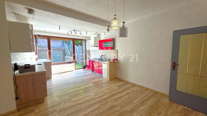 Attraktives Reihenmittelhaus als alternative zur Eigentumswohnung mit Balkon und Terrasse in Spiesen