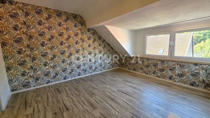 Attraktives Reihenmittelhaus als alternative zur Eigentumswohnung mit Balkon und Terrasse in Spiesen