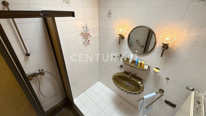 Bungalow, Garten, zwei Terrassen, Bonus-Bauplatz –Platz für Träume, Gartenpartys und Abenteuer!