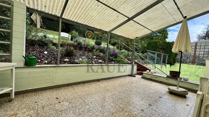VIEL PLATZ FÜR DIE GANZE FAMILIE - EINFAMILIENHAUS MIT GARTEN IN RUHIGER LAGE VON QUIERSCHIED