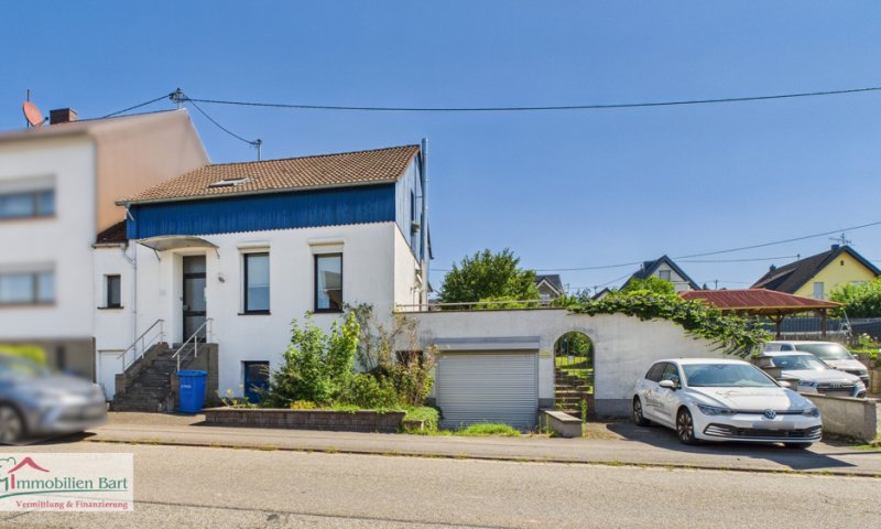 BECKINGEN: WOHNHAUS MIT GARTEN UND GARAGE!