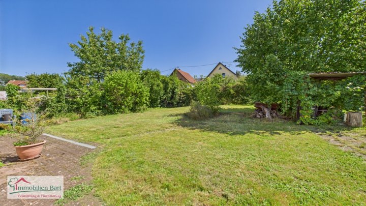 BECKINGEN: WOHNHAUS MIT GARTEN UND GARAGE!