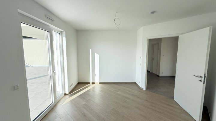 Erstbezug: Penthouse mit einmaliger Dachterrasse in zentraler Lage von Siersburg zu verkaufen